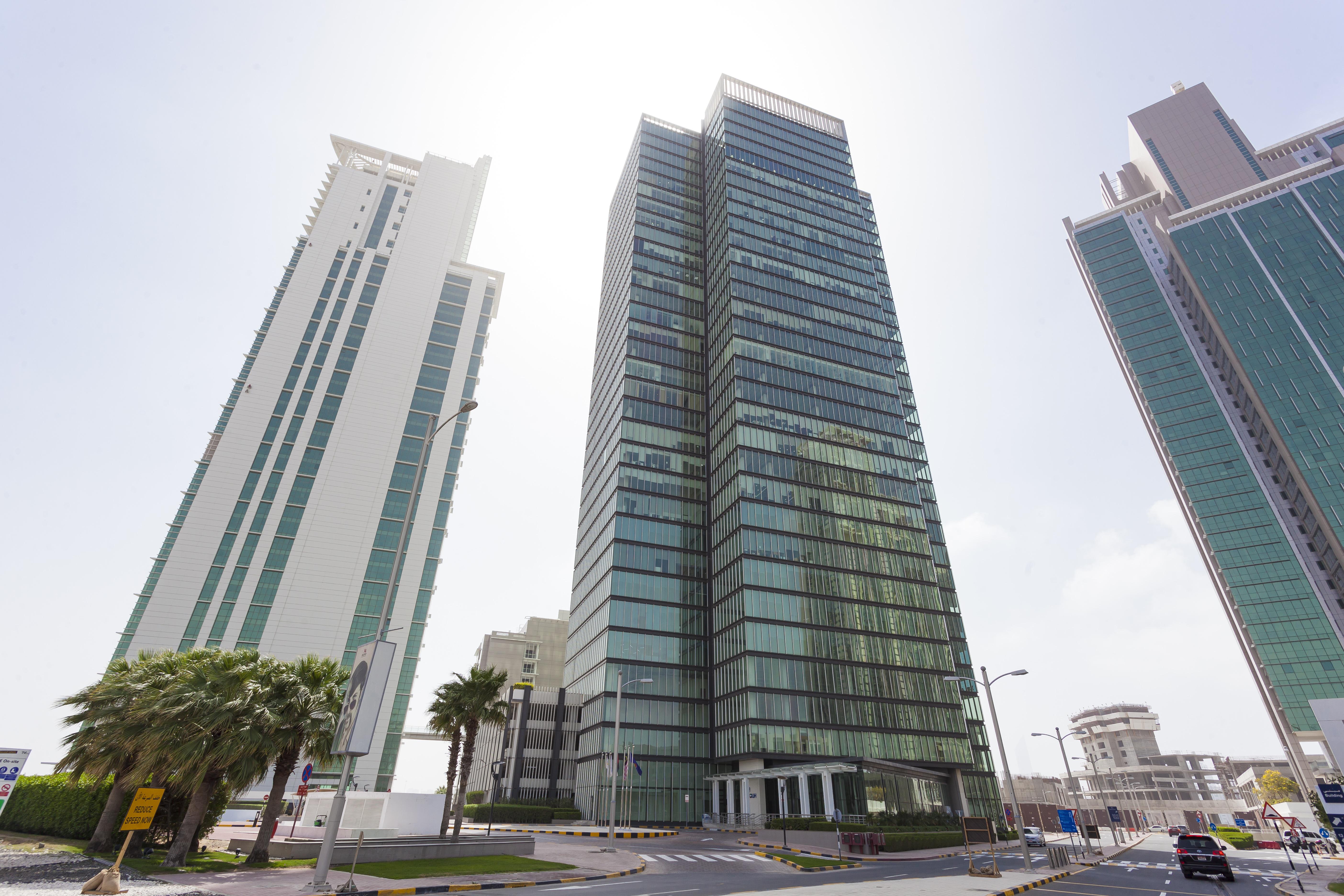 Fully serviced private office space to rent for you and your team in ABU DHABI, Tamouh Tower Abu Dhabi Area
