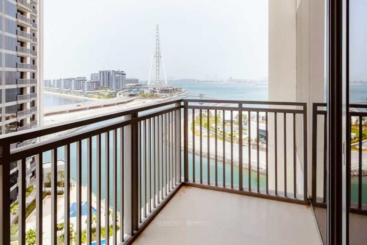 High Flr|Panoramic views of Sea, Palm & Dubai Eye