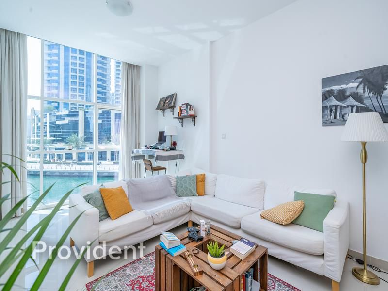 Marina View | Available Now | 1 Bed w/ Study