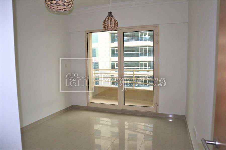 Marina View | Upgraded | 3 bed | for sale