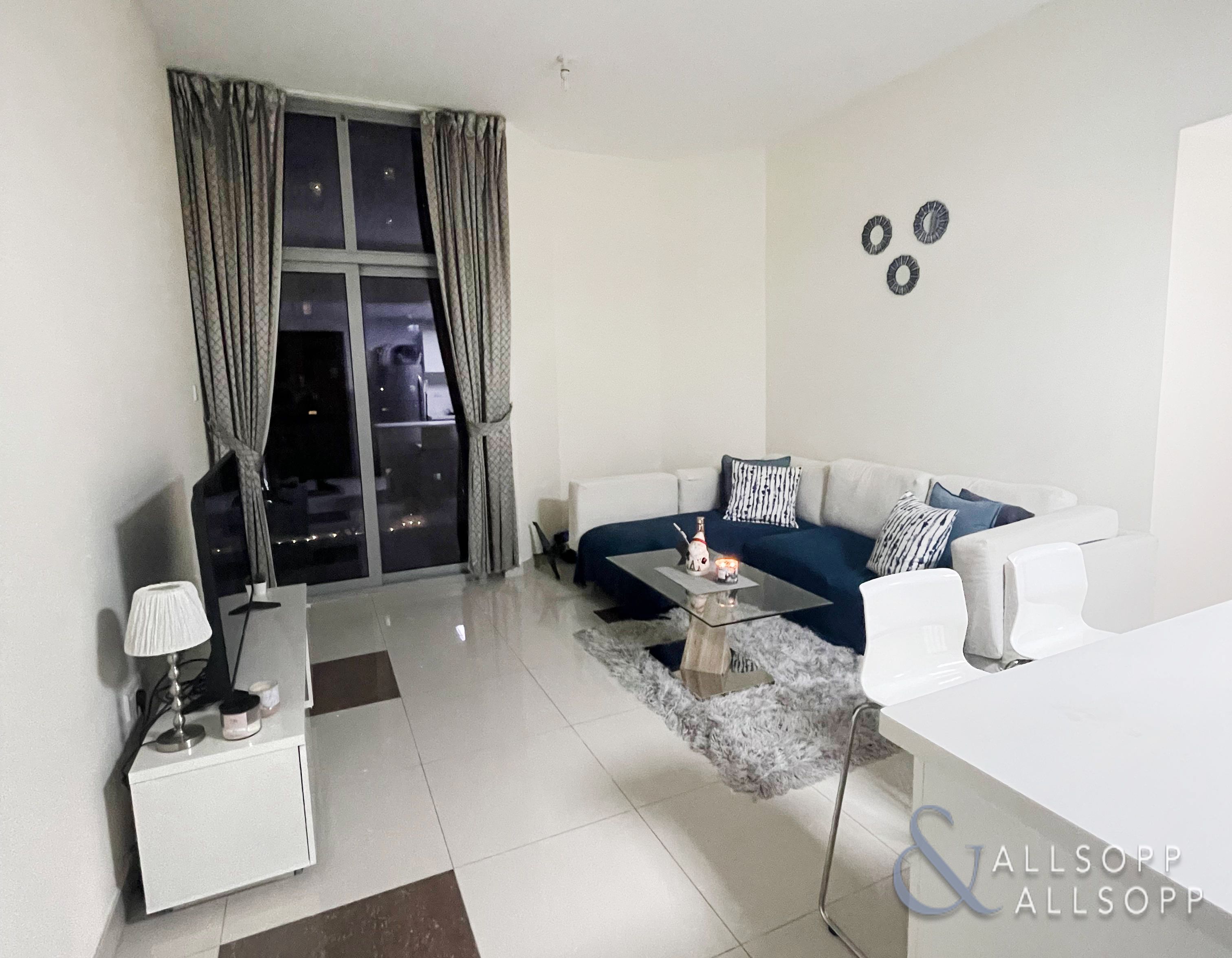 2 Bedroom Apartment | City View | Pool View