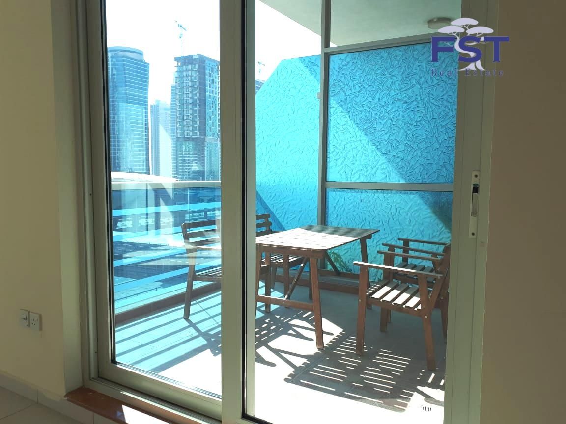 Lovely 1BR | balcony and barbeque area | Near metro