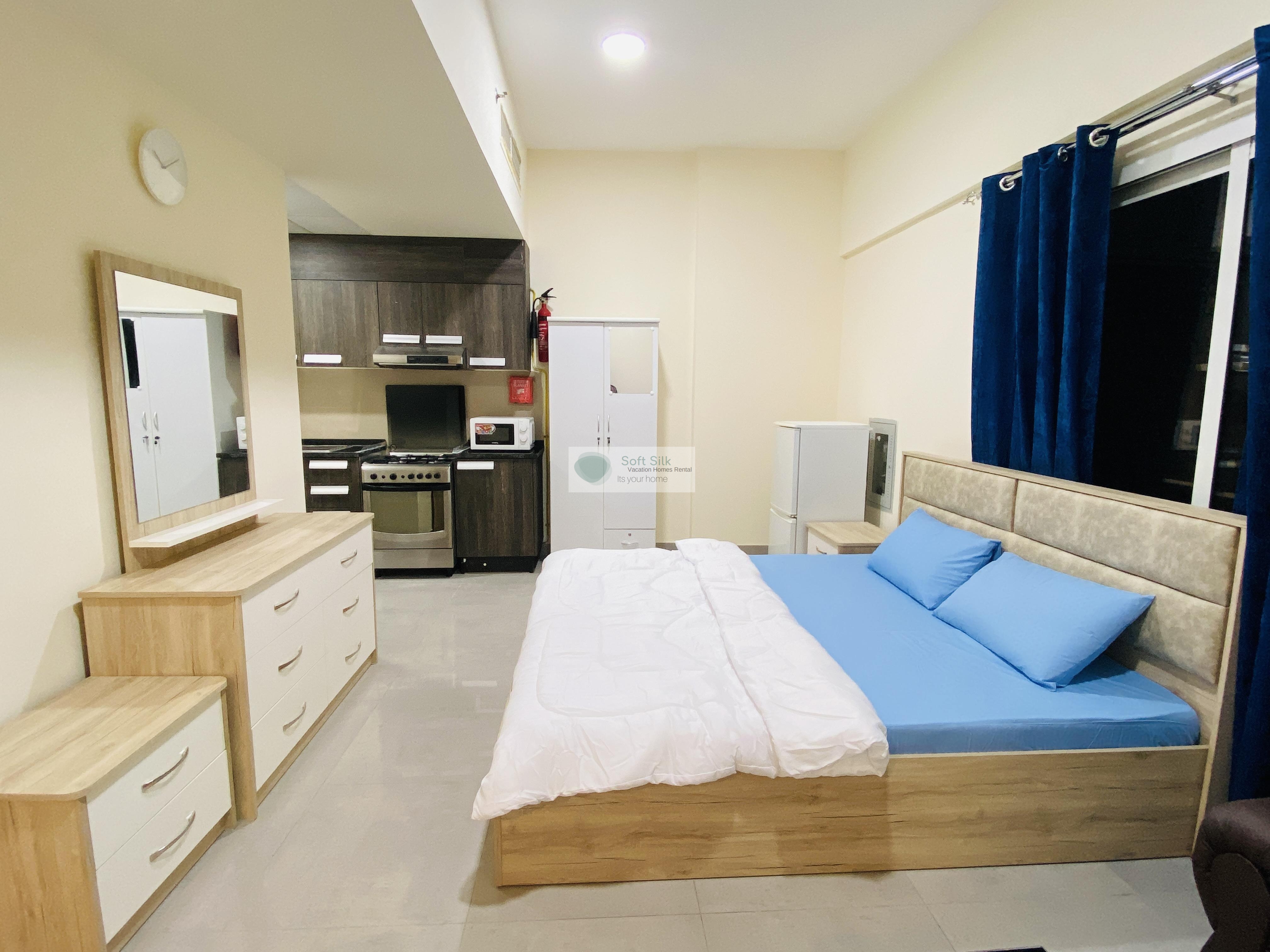 Min 5 Nights Cozy Studio | Balcony | Free Parking
