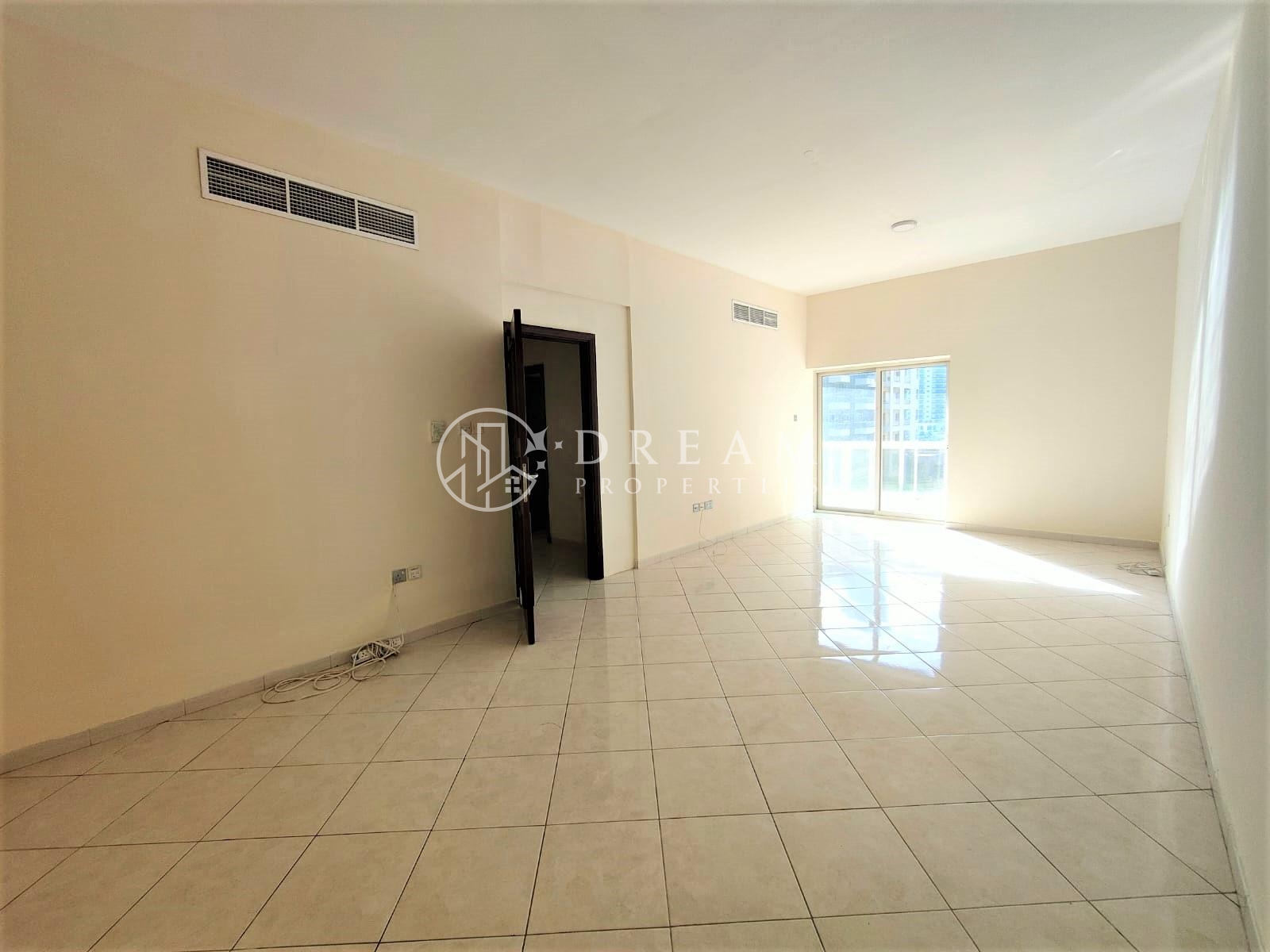Vacant | Spacious Unit | Ideal Layout