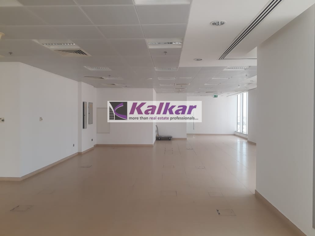 EXCLUSIVE FITTED OFFICE SPACE IN  DUBAI MARINA OPEN SEA VIEW IN HIGHER FLOOR VACANT AVAILABLE WITH CHILLER FREE. . . !!!!