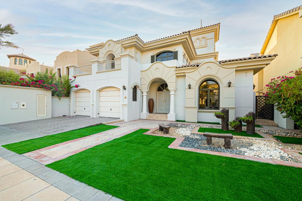 Luxury 5-Bedroom Villa with Atlantis Views – Palm Jumeirah, Dubai