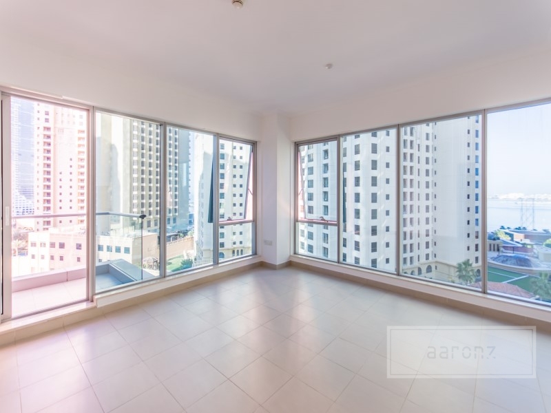 Spacious 1 BR | Well Maintained | Chiller Free