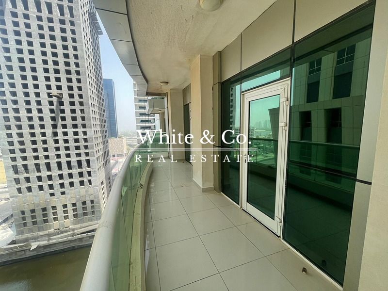 1BR | CHILLER FREE | LARGE BALCONY