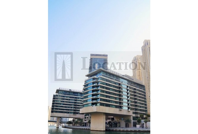 Direct from owner Stunning 1 bedroom apartment with full marina view, no commission