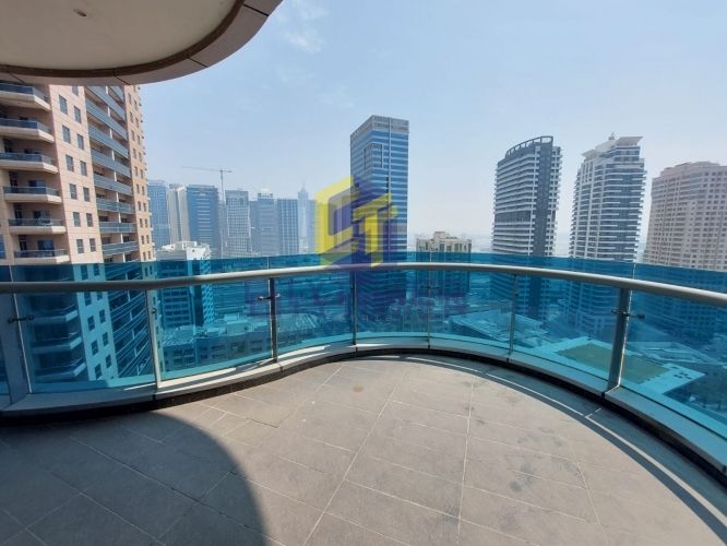 2 Bedroom with Sheikh Zayed road view Chiller Free