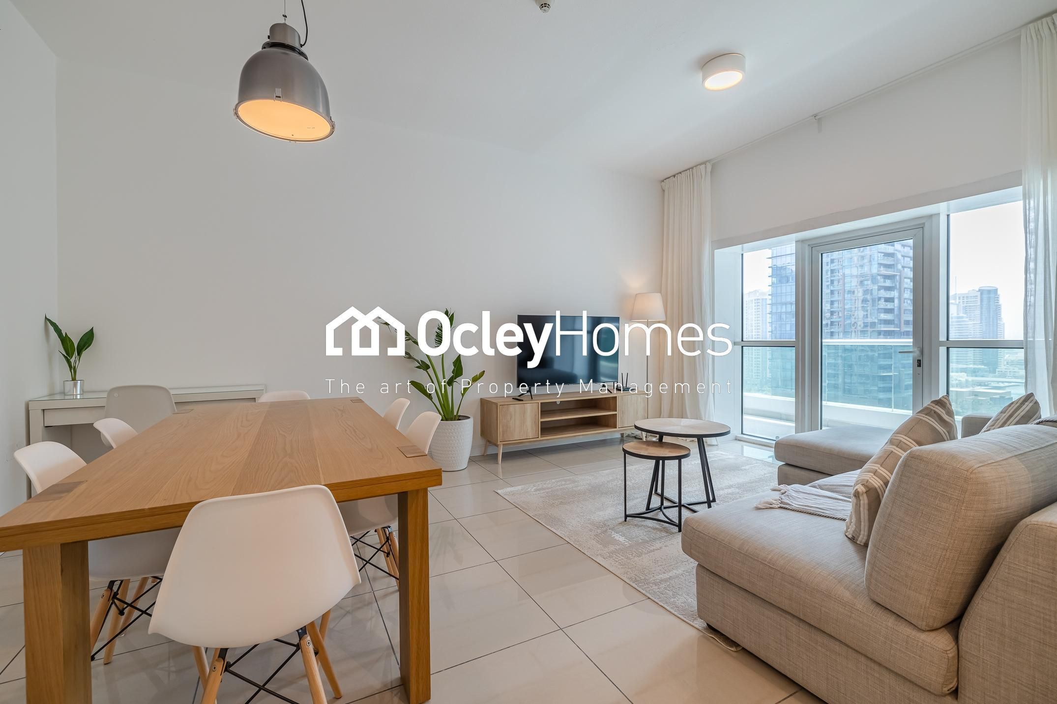 Bright Apartment | Monthly Stays | Central Location