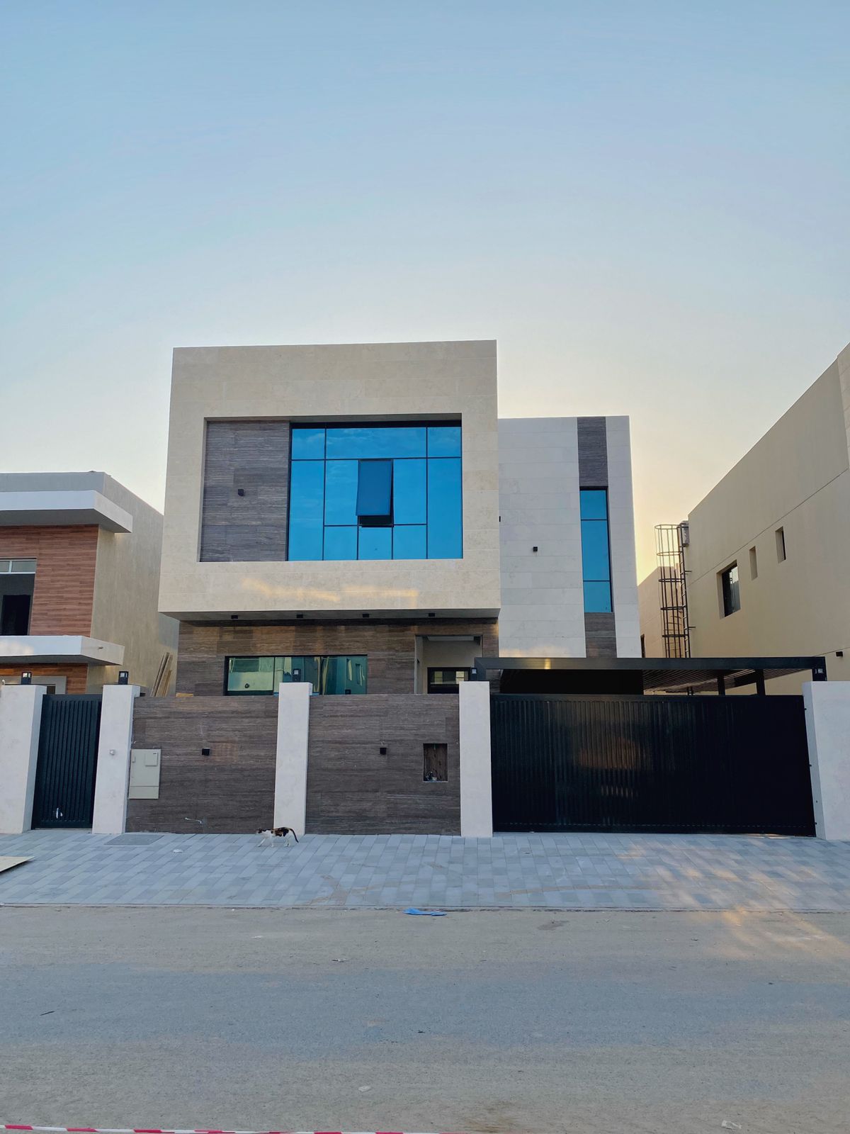 For sale villa in Ajman, happiness project, asphalt street, close to the mosque and the garden