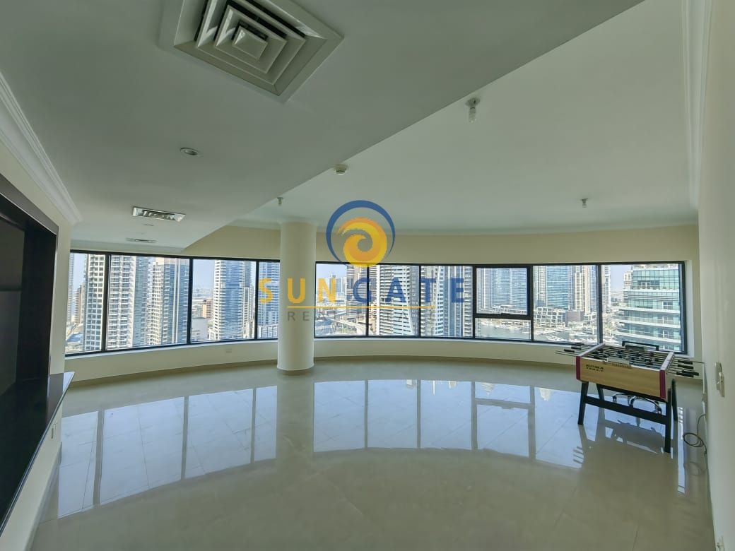 Panoramic Marina Views , Nearby Metro & Mall