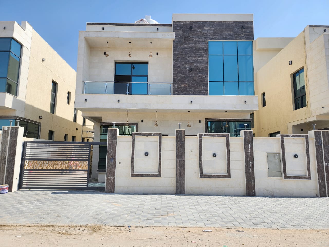 There is no personal building and finishing Spredilux