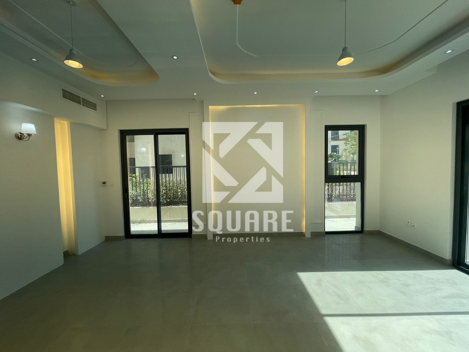 3 BR / GROUND FLOOR / BIG TERRACE / LUXURY DECORATION