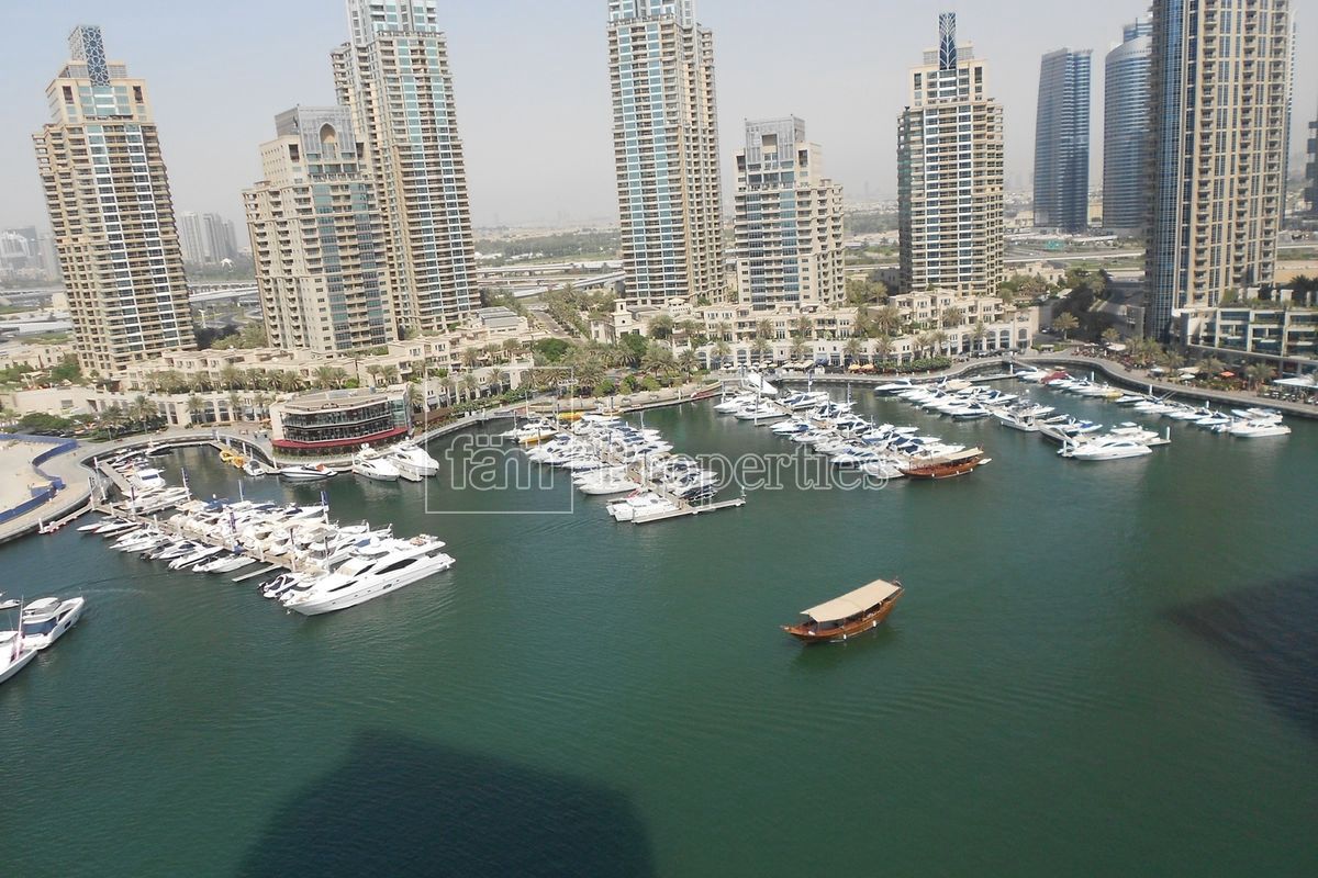 Top Location Luxury Apartment in Dubai Marina