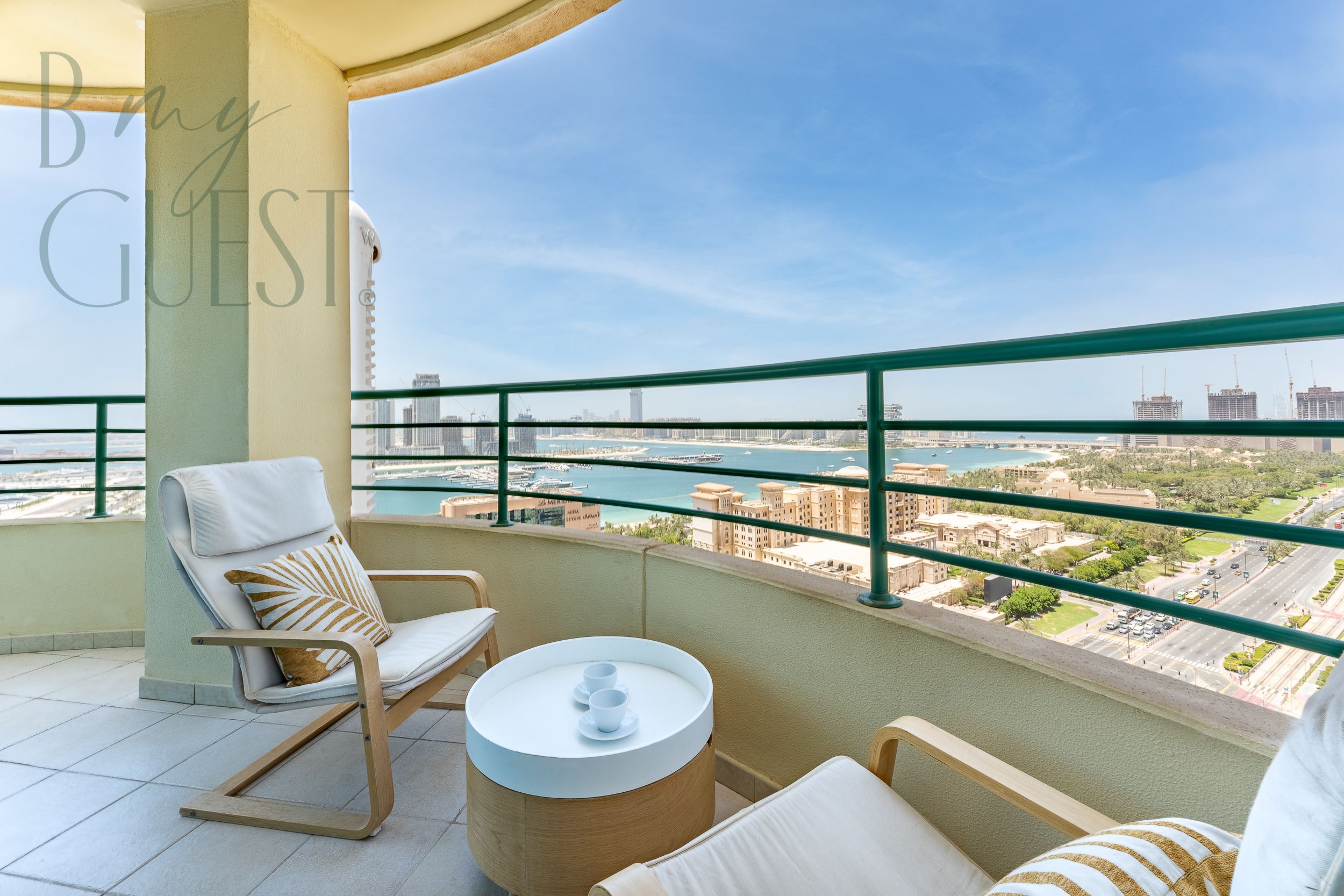 Elegantly colored 2BR with stunning Sea Views