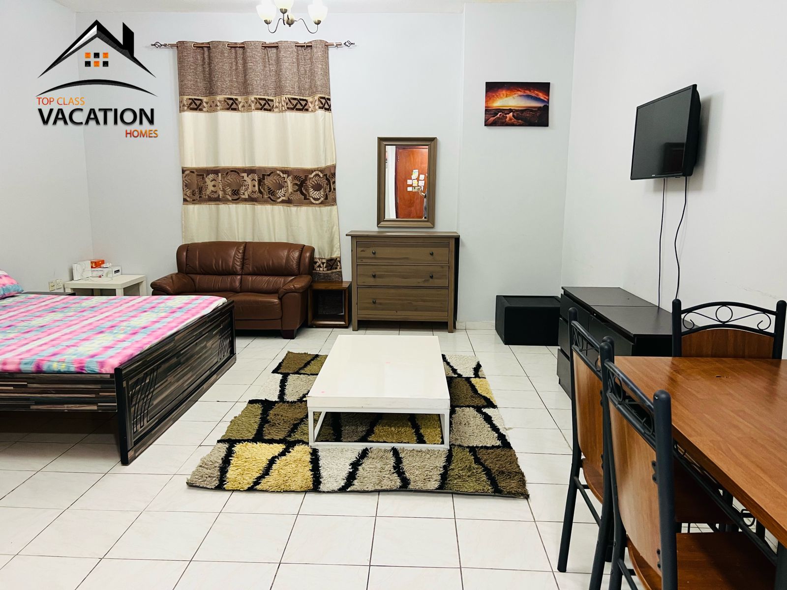 V. I. P FURNISHED STUDIO II MONTHLY PAYMENTS.