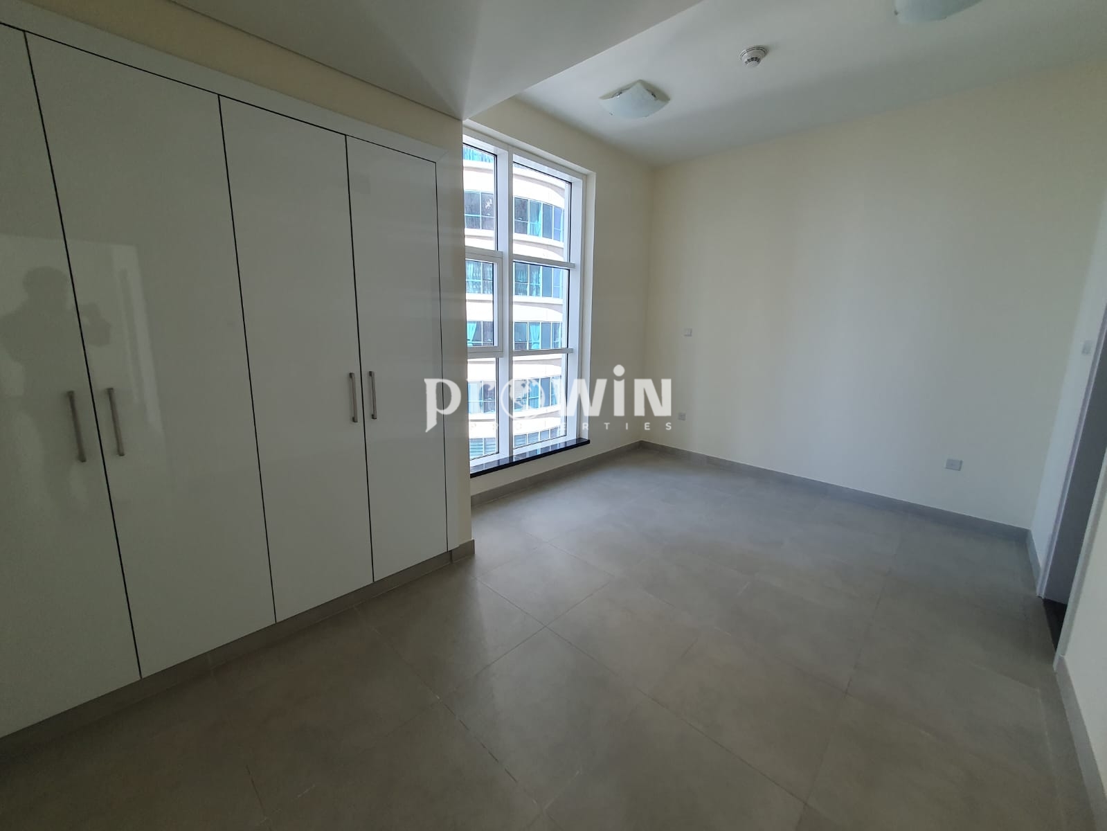 HIGH FLOOR|HUGE BALCONY|GOOD PAYMENT PLAN