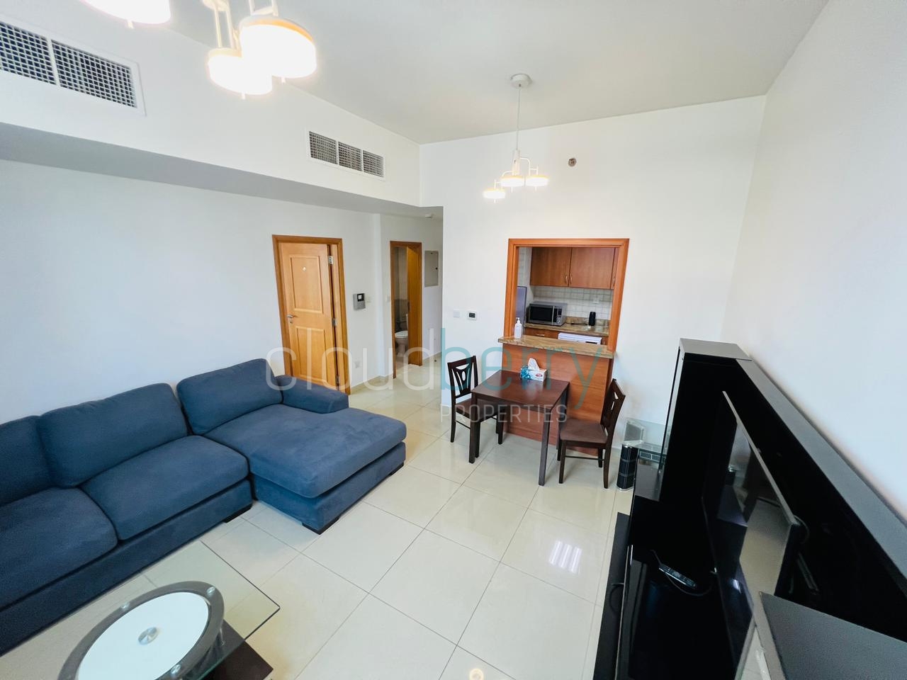 Fully Furnished| Close To Metro |Large Layout