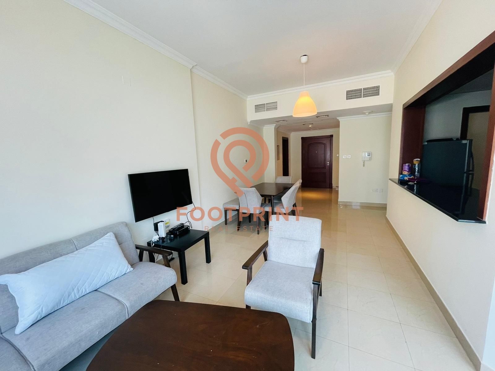 FULLY FURNISHED | 2 BEDROOM| CLOSE TO METRO