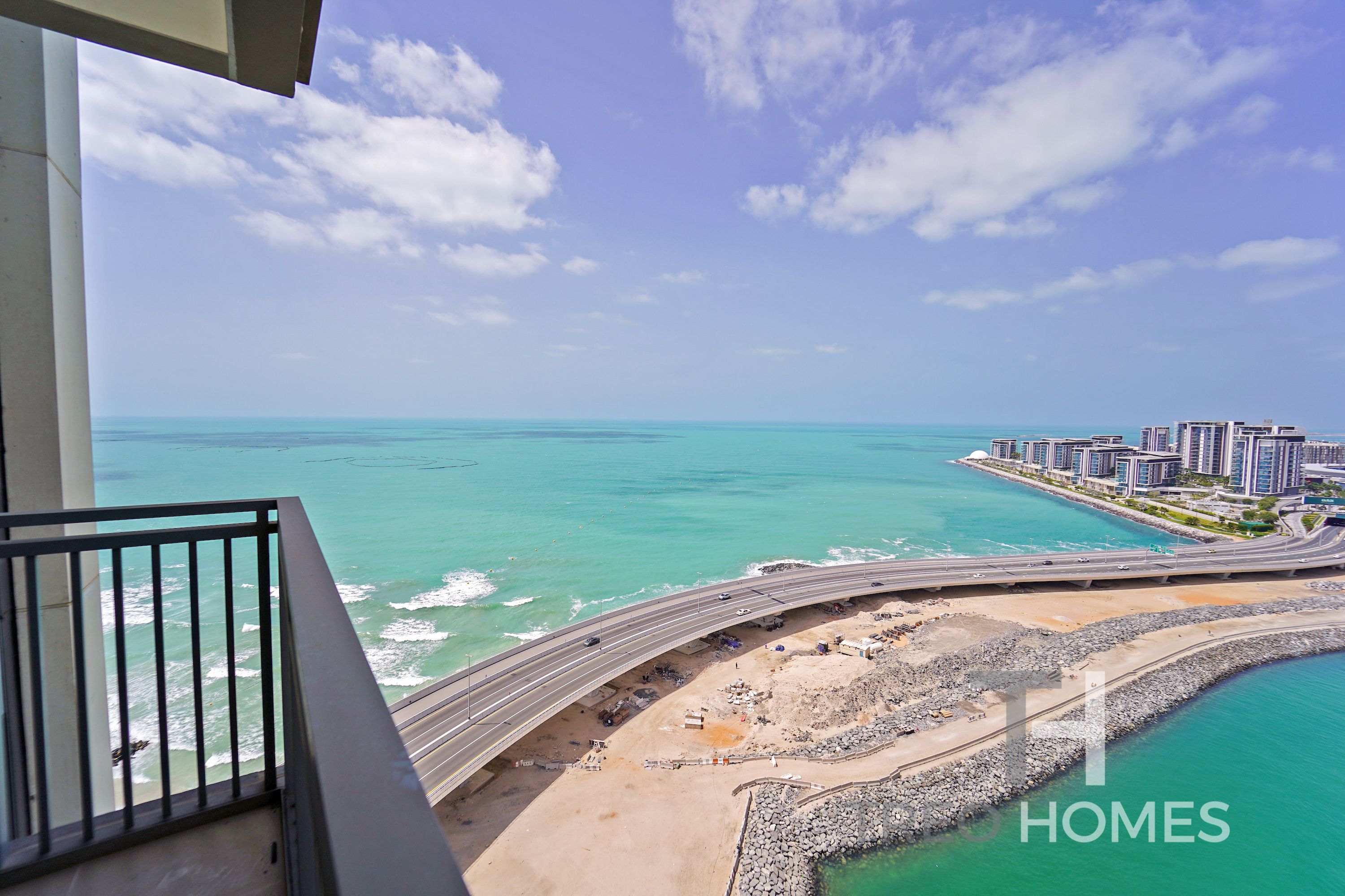 Sea Views | Curtains Included | Vacant