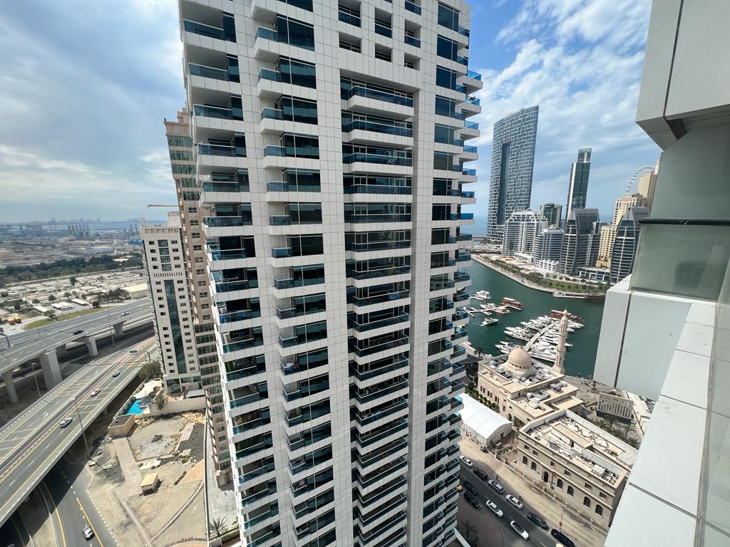 HIGH FLOOR | CHILLER FREE | PRIME LOCATION IN MARINA