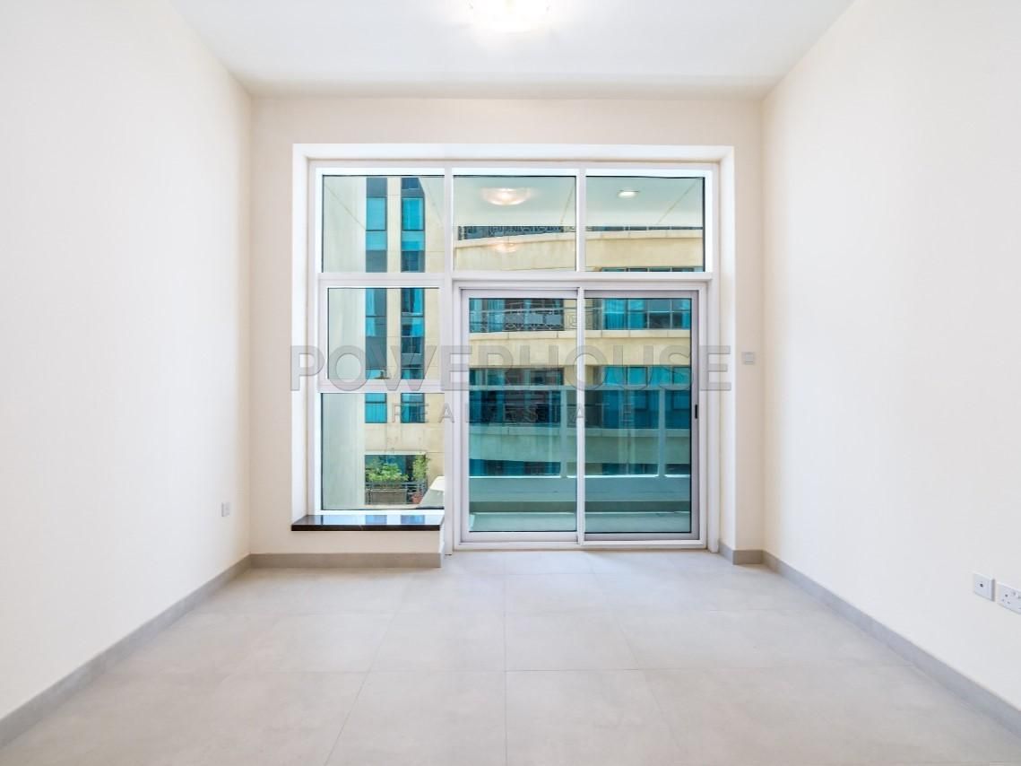Unfurnished | Vacant | High Floor | Next to Beach