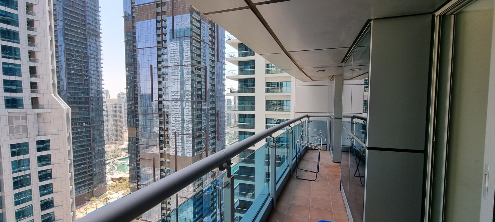 ONE BR|MARINA VIEW|MID FLOOR| EQUIPPED KITCHEN |WELL MAINTAINED
