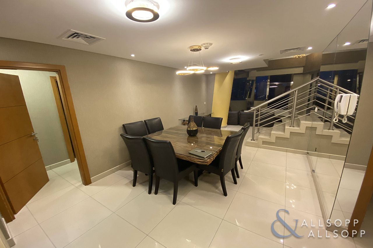 Stunning 4 Bedroom Duplex | Full Upgrade