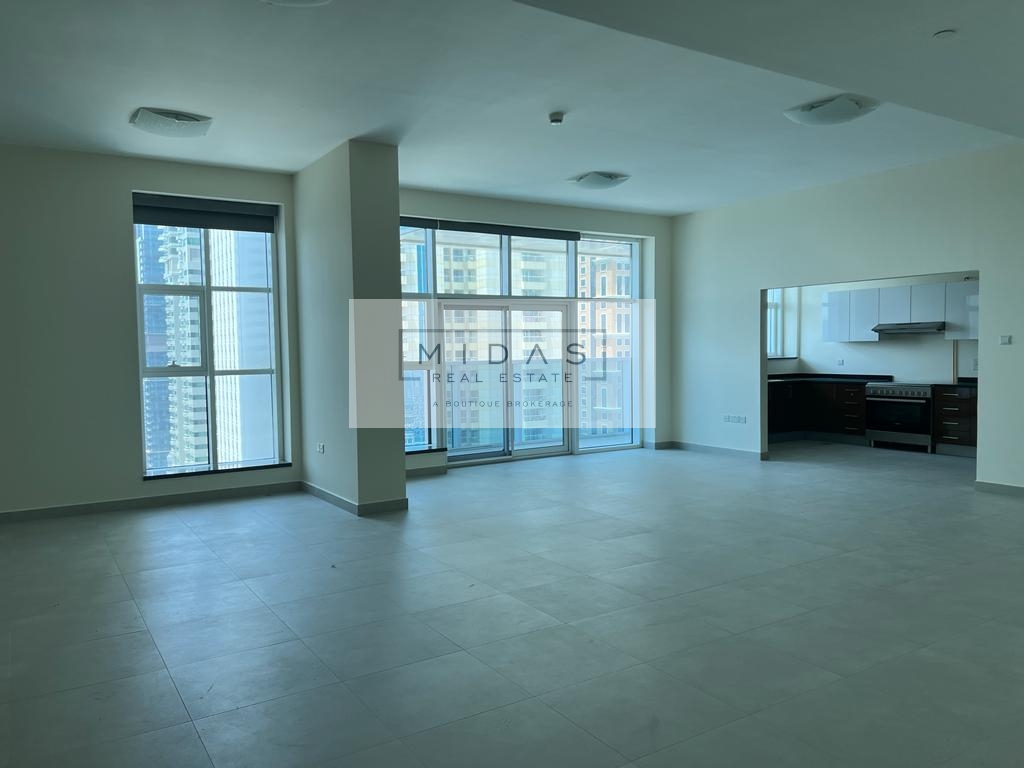Spacious | Vacant | Unfurnished Apt