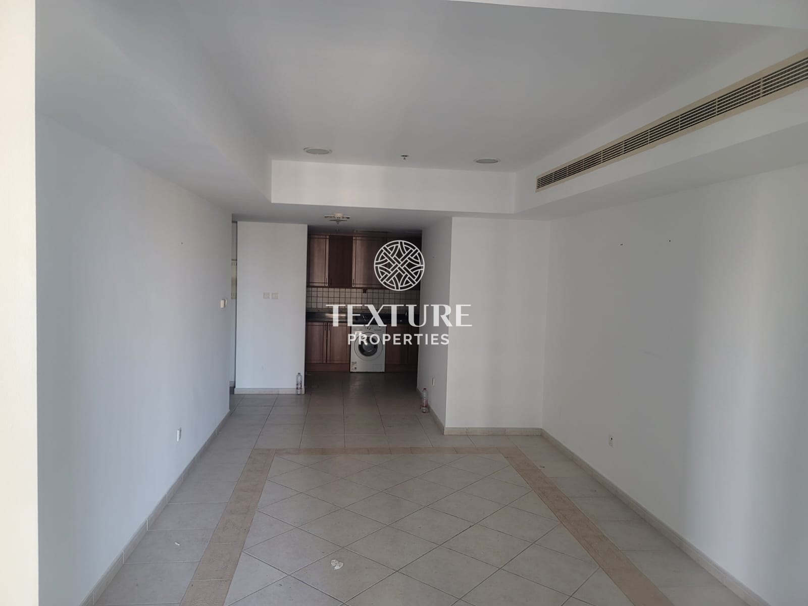 HIGH FLOOR | UNFURNISHED | VACANT  1 BHK