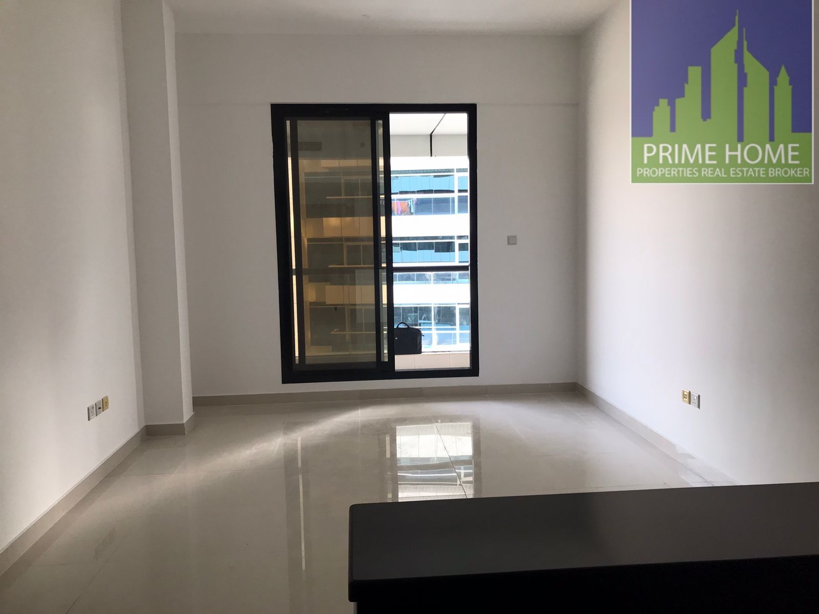 KH. . . Dubai marina. Front of metro Station . One bed room. for rent