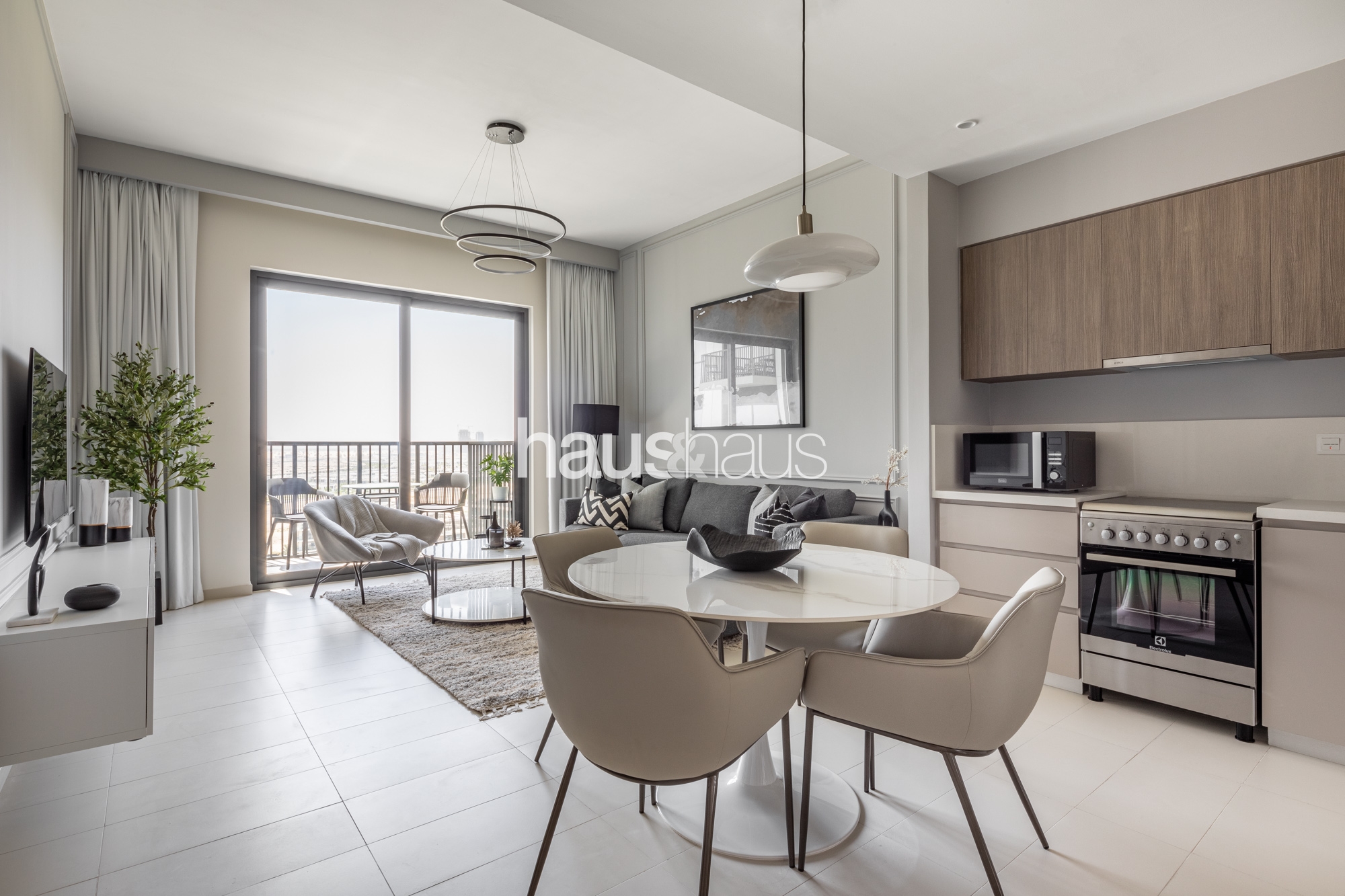 Gorgeous Park View | Exquisitely Furnished | Luxe