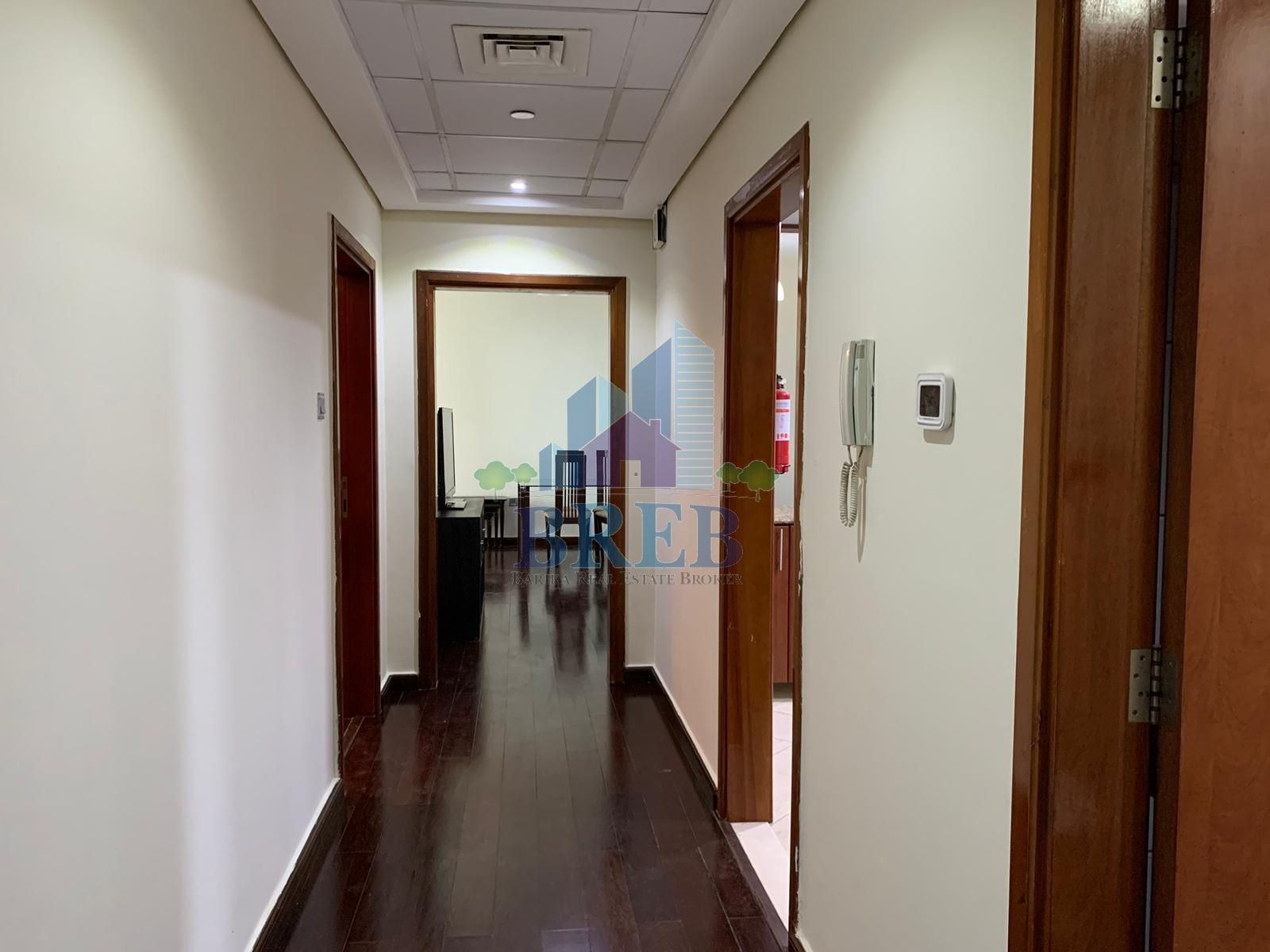 1BHK Partial Sea View|Good Location/Marina
