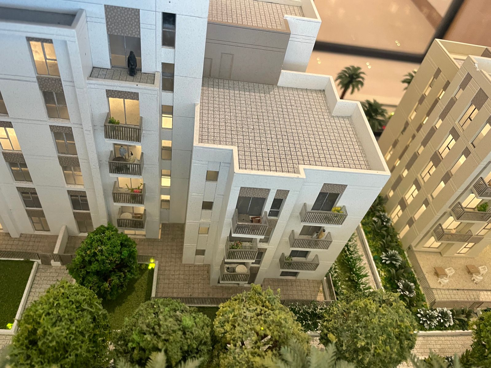 2 BR / BN / BIG LAYOUT / MORE LUXURIOUS / SEMI CLOSED KITCHEN