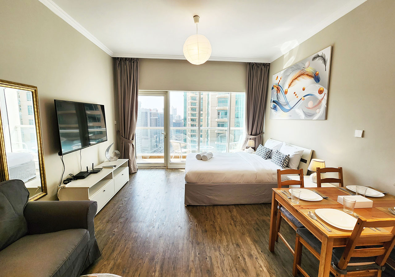 apartment card
