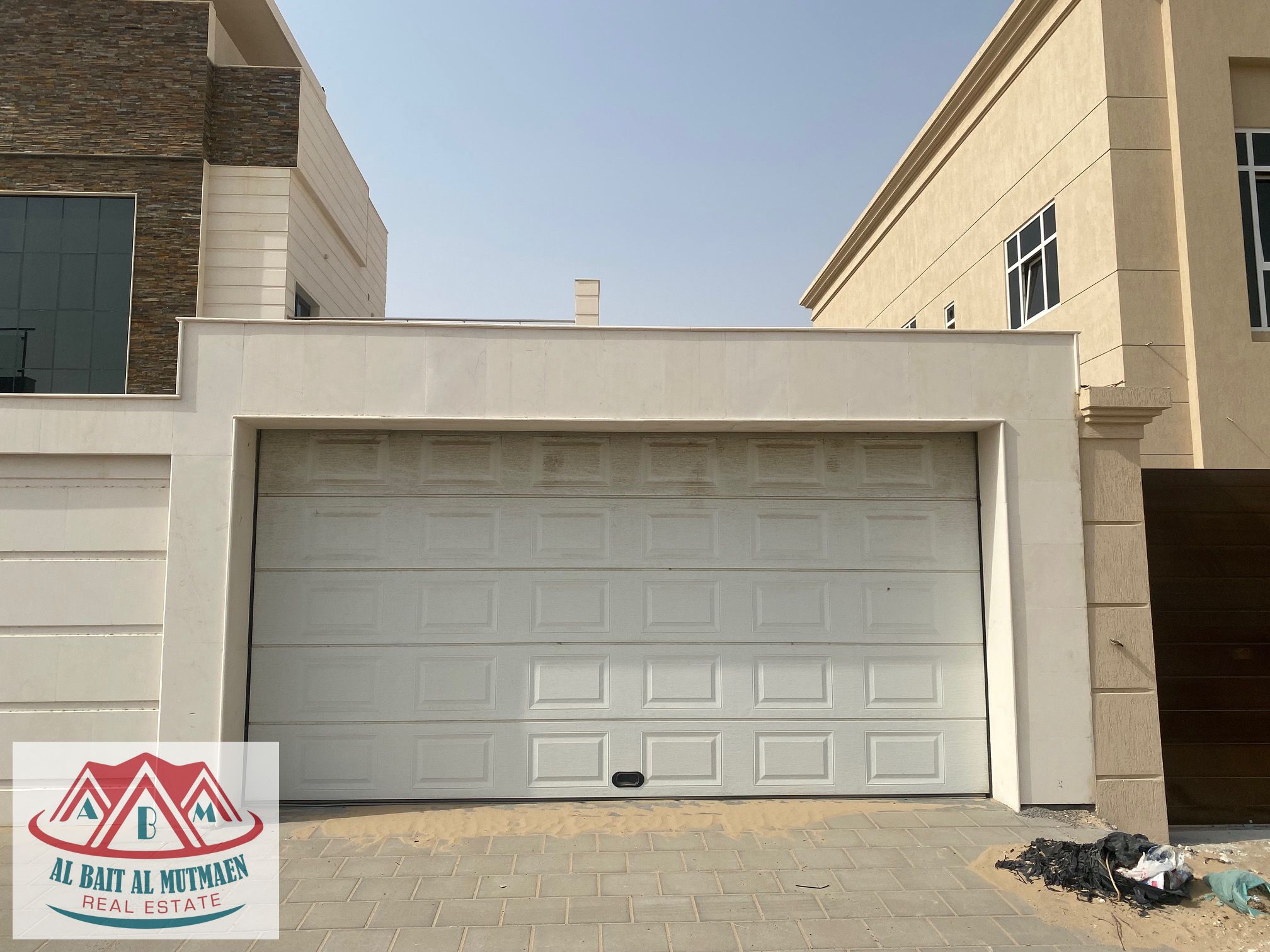 New two-storey villa, five master rooms, in Hoshi