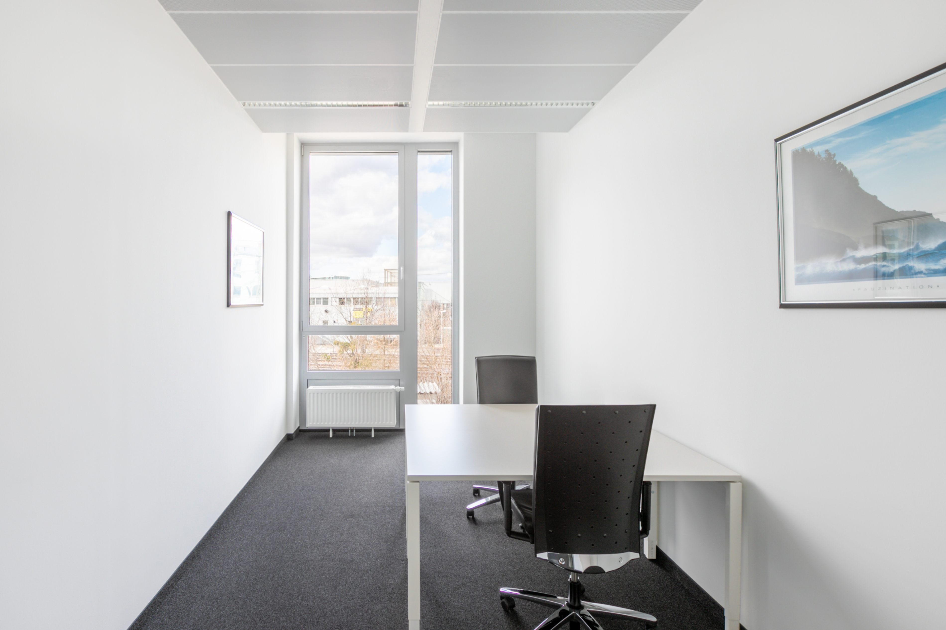 Fully serviced private office space to rent for you and your team in Abu Dhabi, Al Maqam Tower