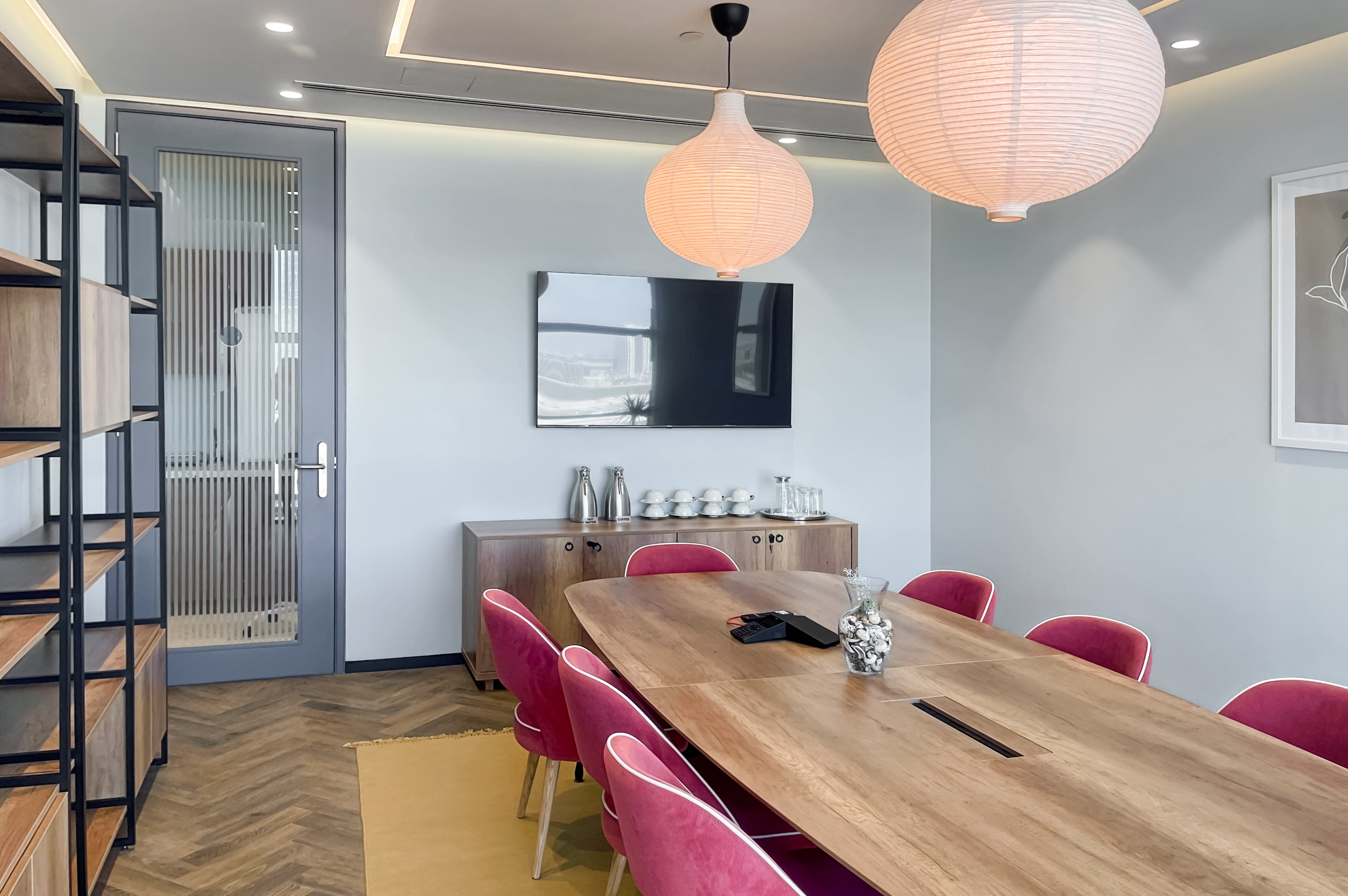 Move into ready-to-use open office space for rent for 10 persons in Abu Dhabi, Al Maqam Tower