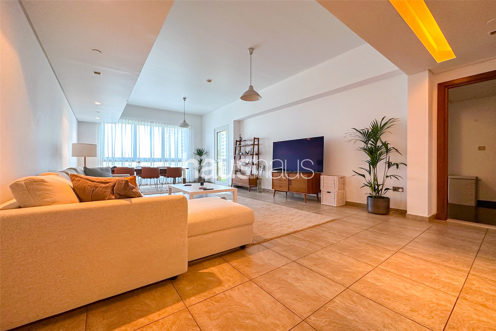 apartment card