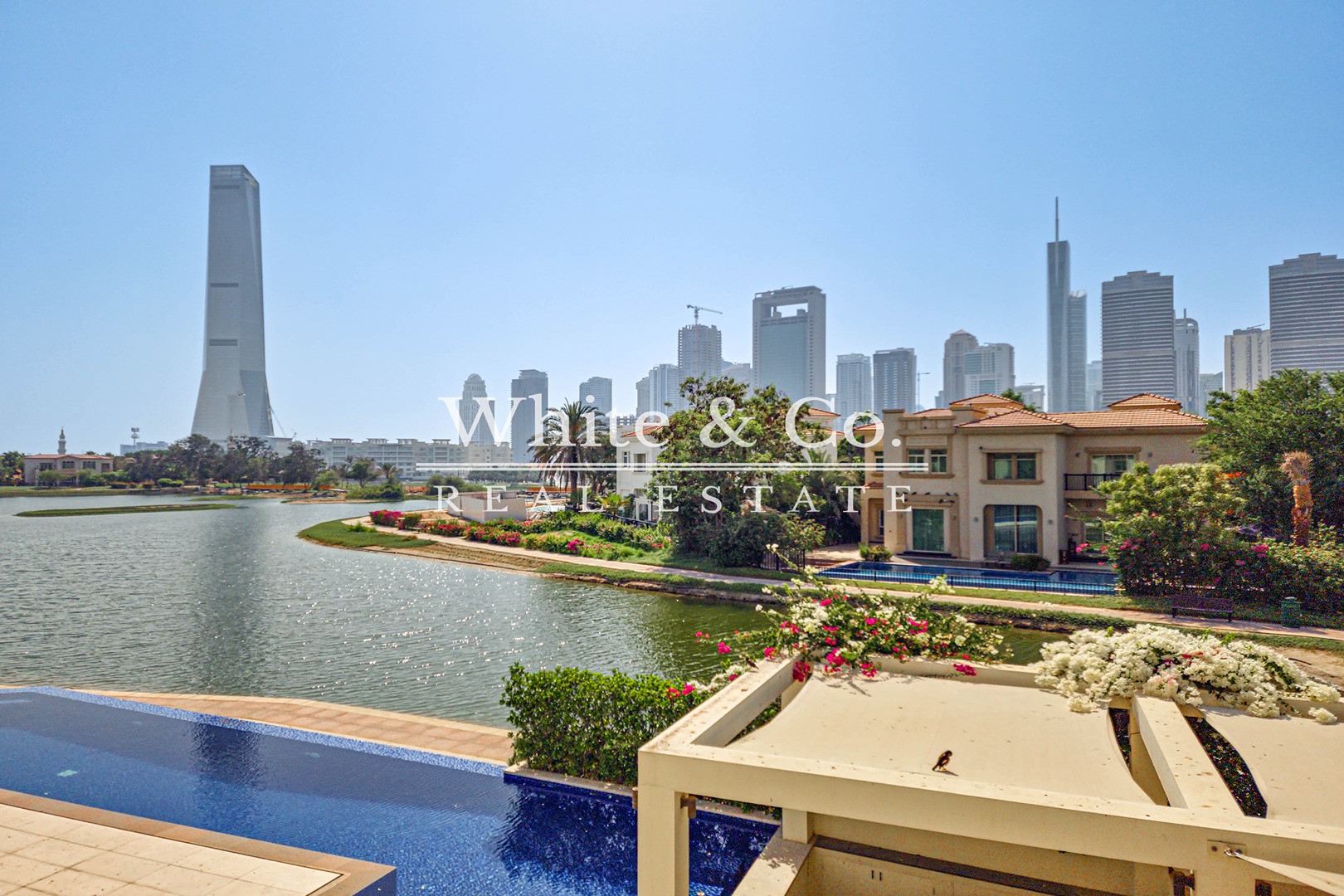 Lake | Skyline Views | Fully Renovated