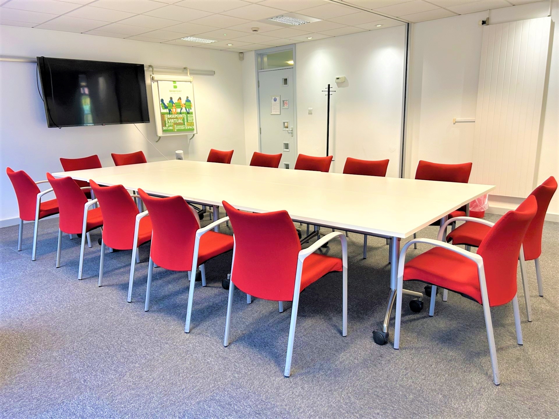 Open office space to rent for 10 persons in Dubai, Sheikh Rasheed Tower, DTWC