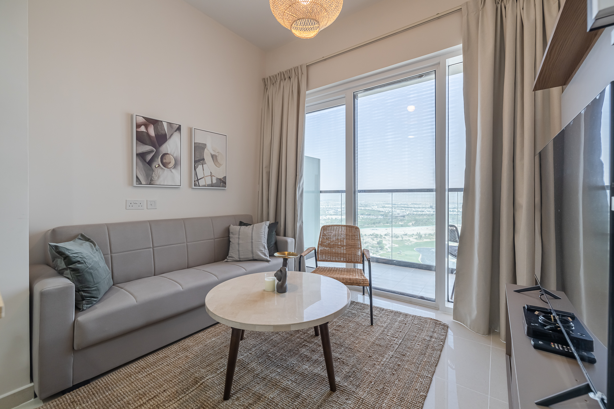 Premium 1 bedroom apartment in Damac Hills