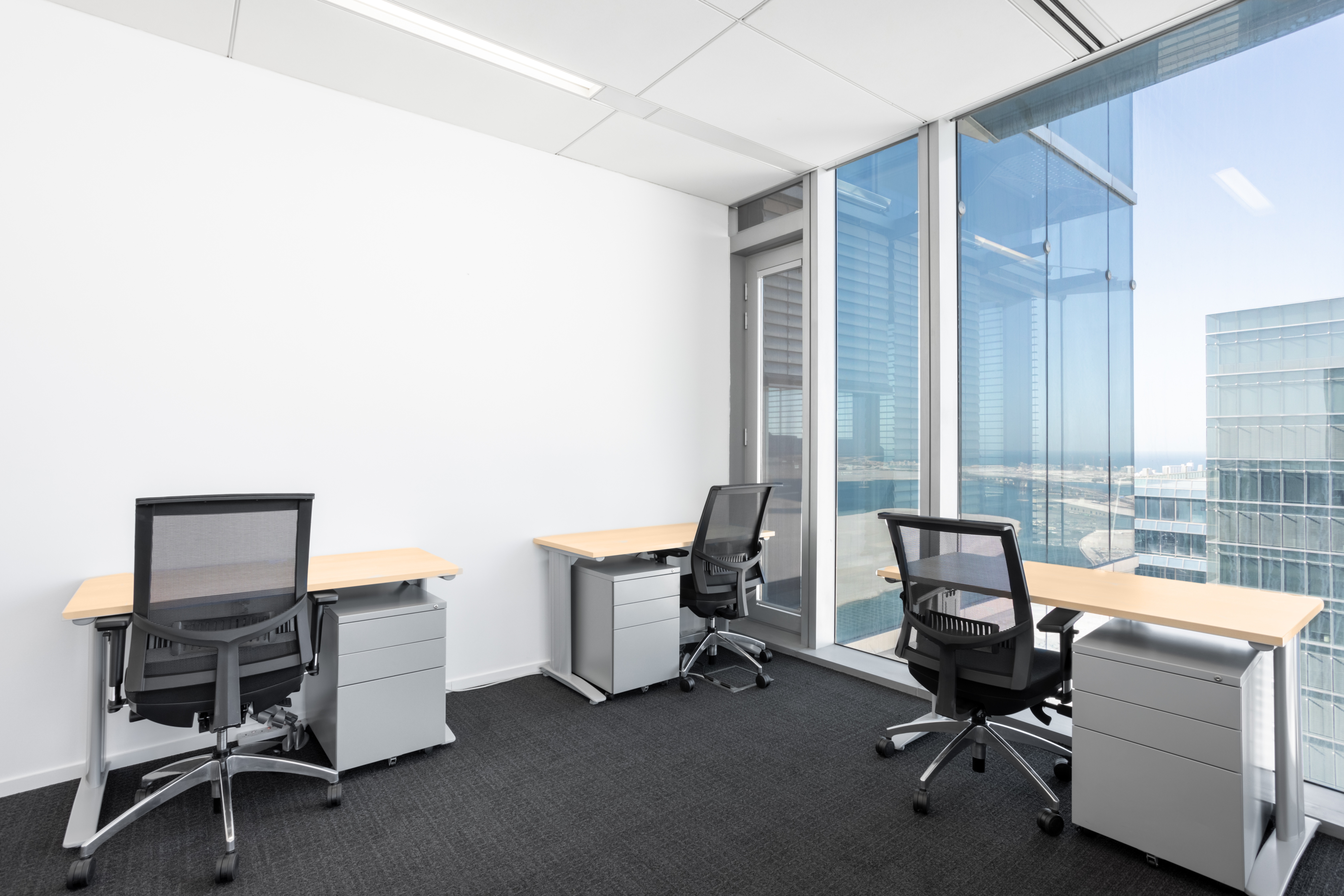 Fully furnished office space for rent in ABU DHABI, ADGM - AL Maqam Tower Abu Dhabi Area for 3 persons with everything taken care of