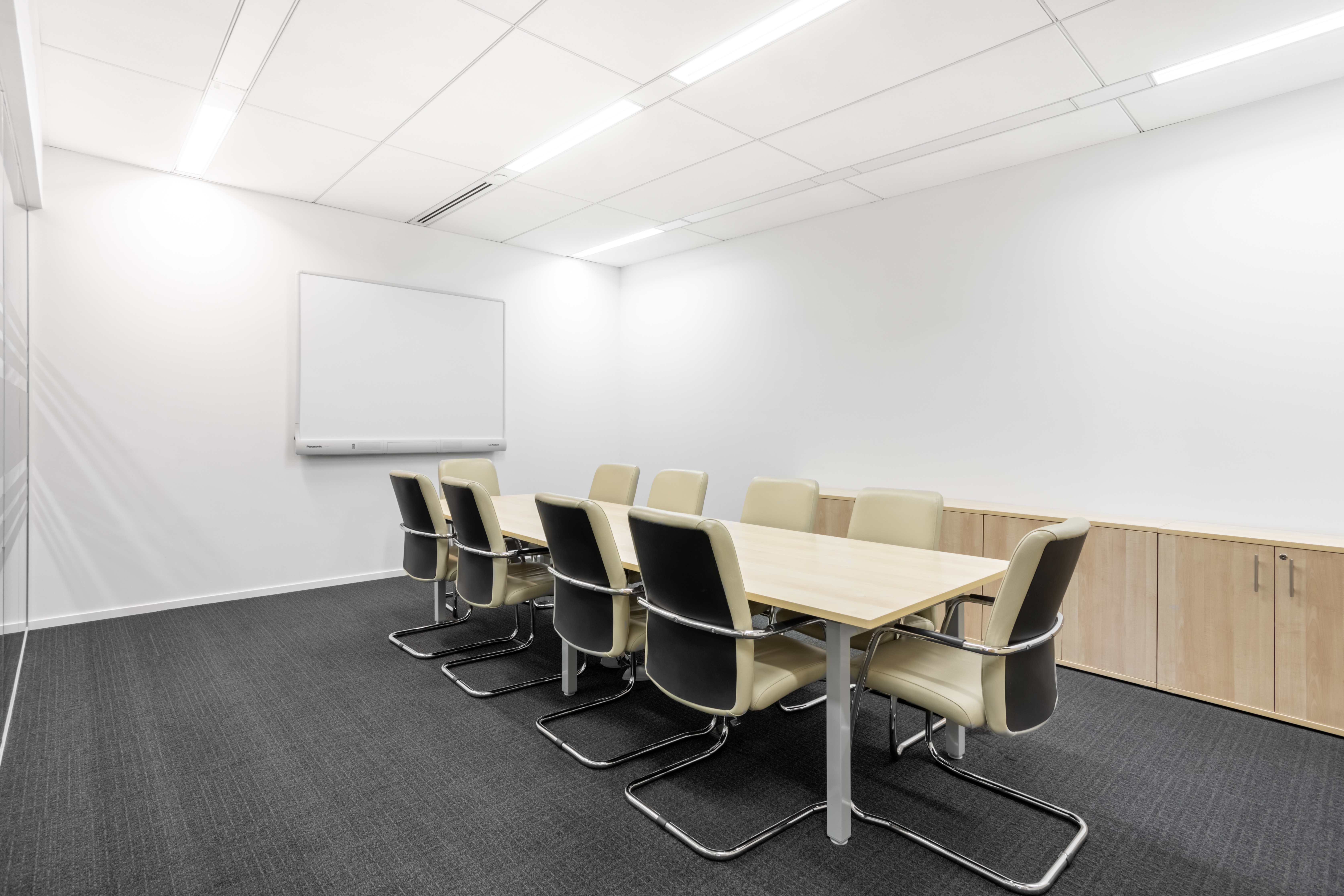 Open office space to rent for 10 persons in ABU DHABI, ADGM - AL Maqam Tower Abu Dhabi Area