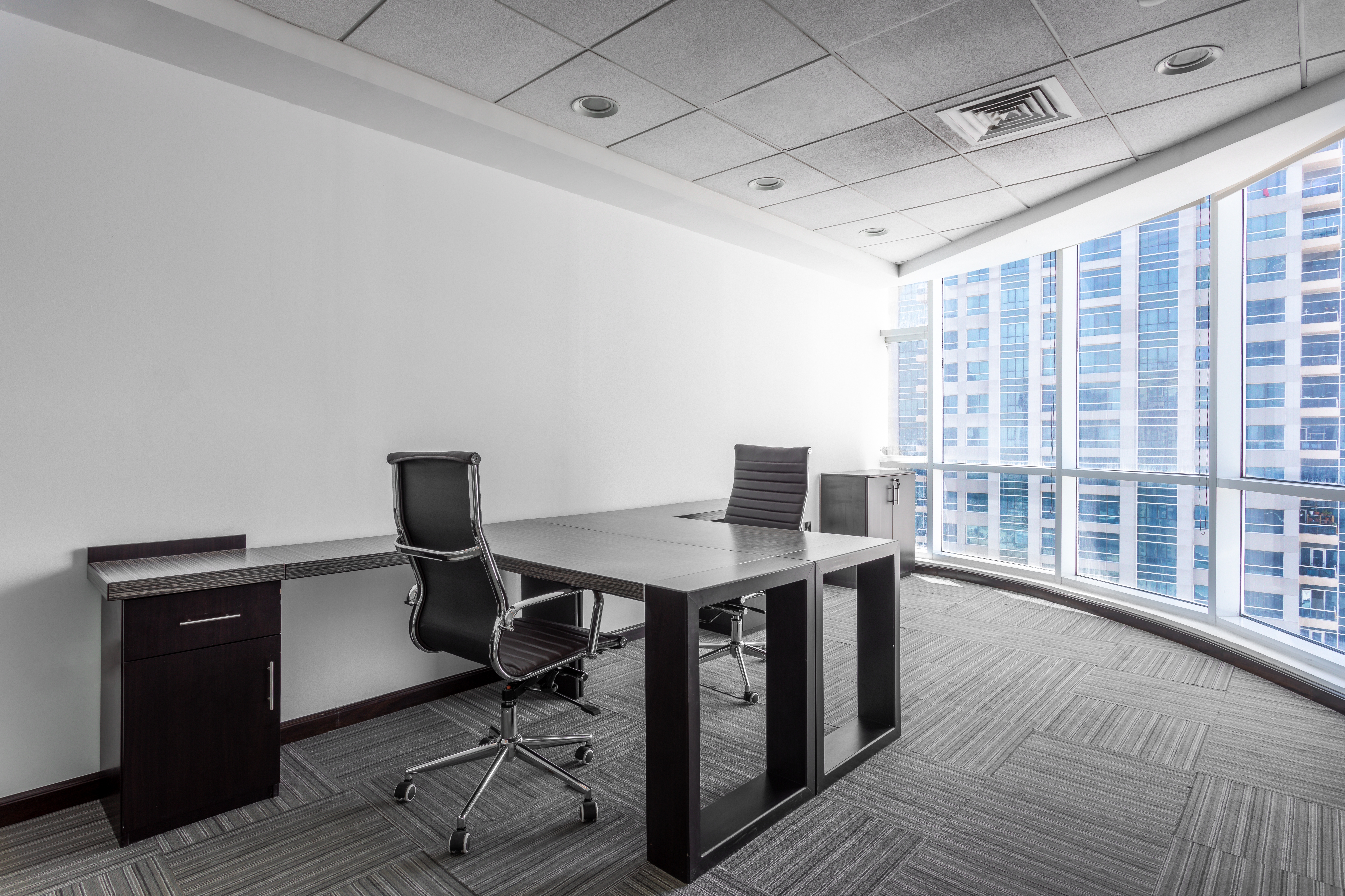 All-inclusive access to professional workspace for rent for 2 persons in DUBAI, Jumeirah lake Towers South Dubai Area