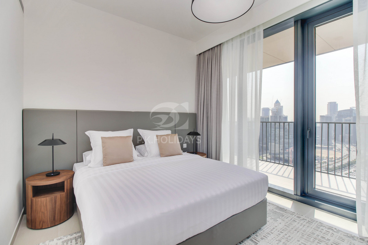 Premium Design | All Bills Included | Free Weekly Cleaning