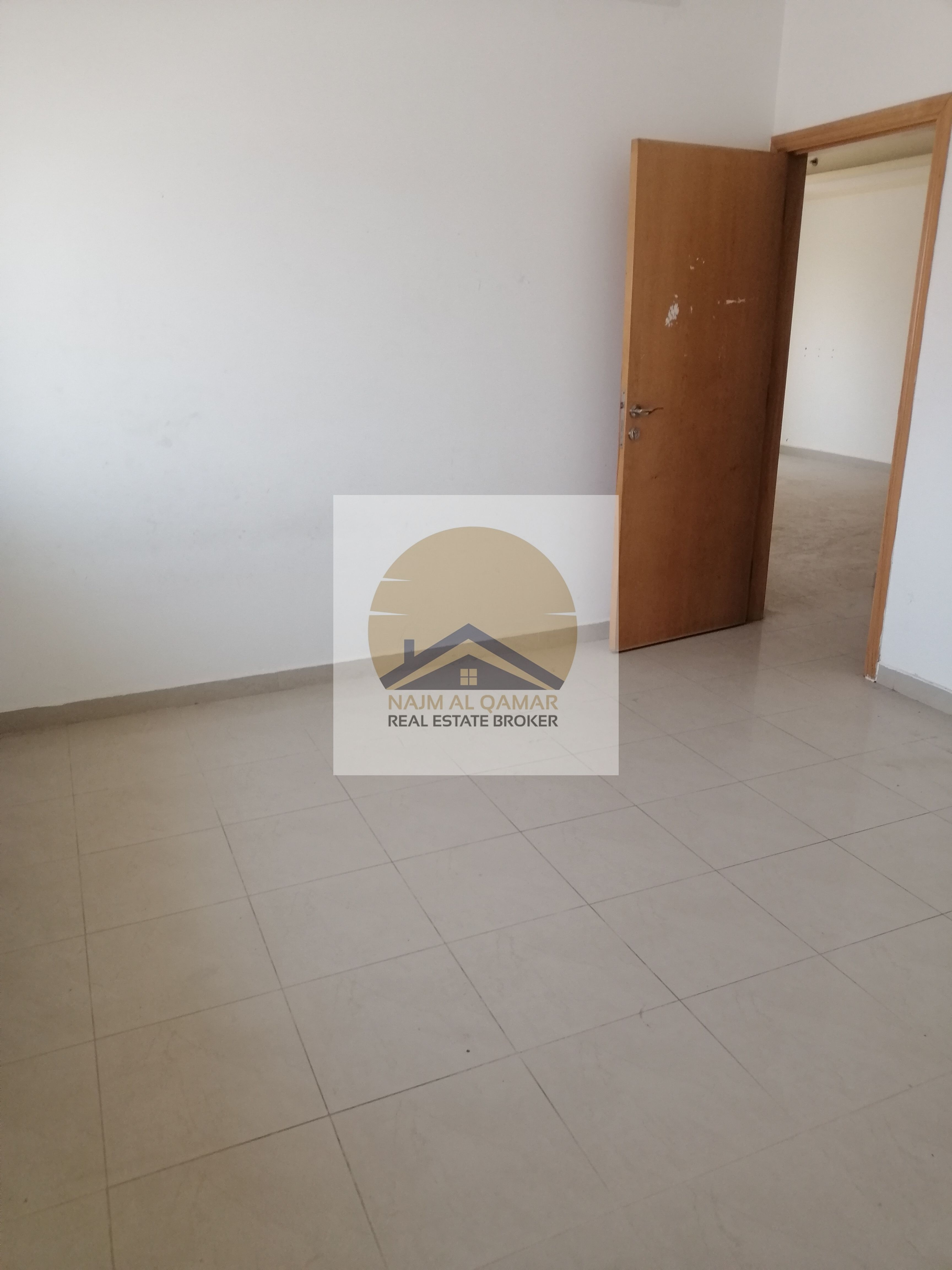 2 BHK WITH 2 FULL BATHROOM WITH FULL AMENITIES NEAR TO METRO STATION 68K ONLY