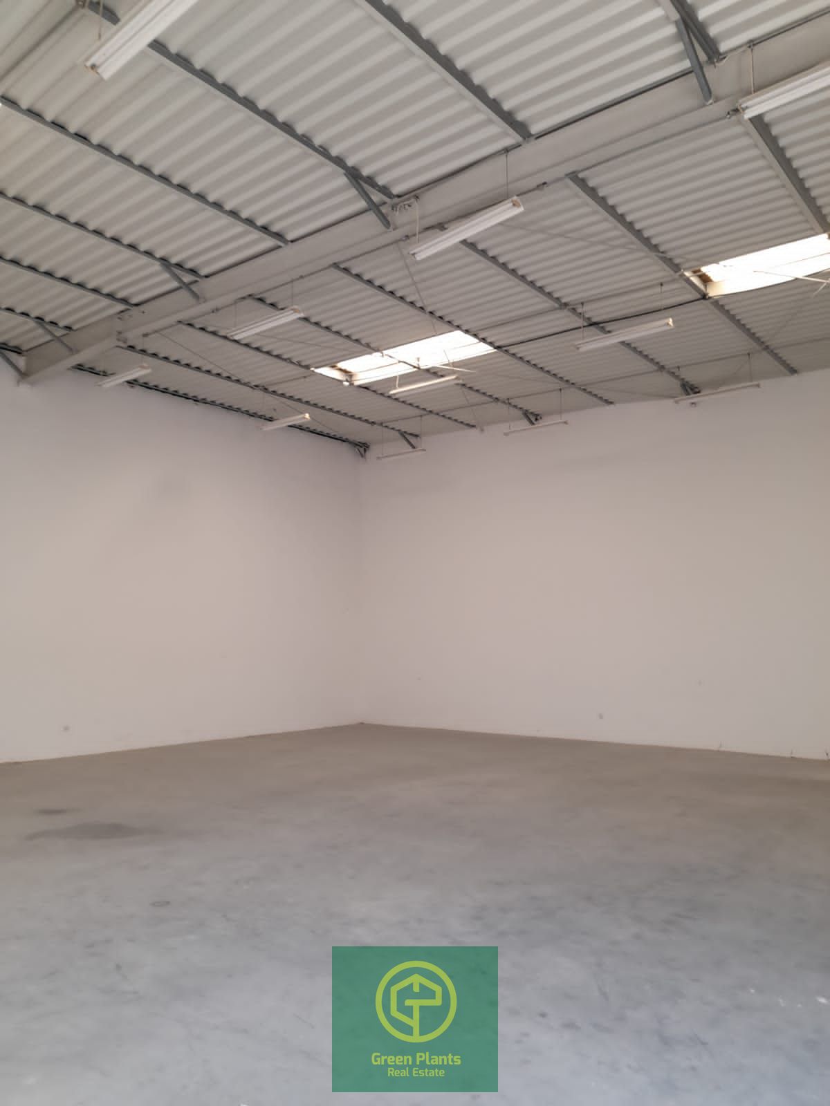 Umm Al Quwain 2,500 Sq. Ft warehouse in a prime location
